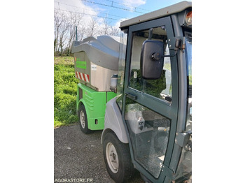 Barredora vial Mini balayeuse HAKO C1250: foto 5