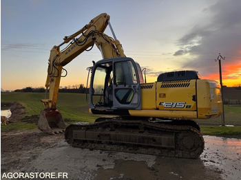 Excavadora NEW HOLLAND E215B