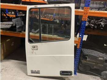 Puerta y piezas DAF XF 105