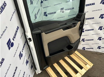Puerta y piezas para Camión MAN TGX: foto 5