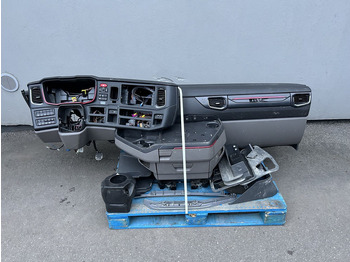Cabina e interior SCANIA S