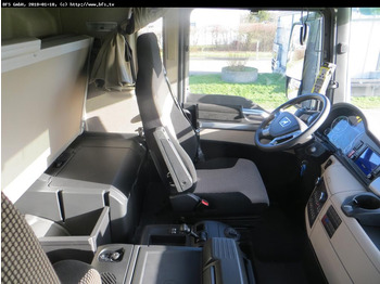 Foto del interior 1: Camión volquete MAN TGX 26.500 6x2-2 LL XL Fhs. Meiller AK 16 MAN TGX 26.500 6x2-2 LL XL Fhs. Meiller AK 16