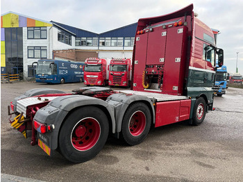 Leasing de MAN TGX 28.560 6X2 EURO 6 - GCW: 90 TON - ONLY 406.587 KM MAN TGX 28.560 6X2 EURO 6 - GCW: 90 TON - ONLY 406.587 KM: foto 4