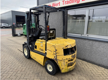 Carretilla elevadora diésel Yale GDP30 TF Triplo 465 Freelift / Sideshift / Mazda Diesel 2005: foto 4