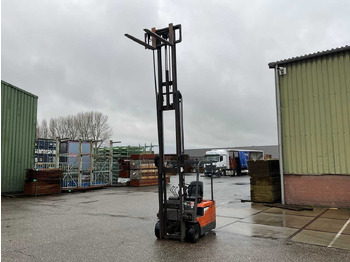 Carretilla elevadora TOYOTA