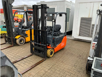 Carretilla elevadora TOYOTA