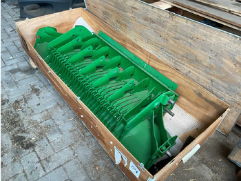 Maquinaria agrícola JOHN DEERE