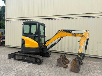Miniexcavadora BOBCAT E26