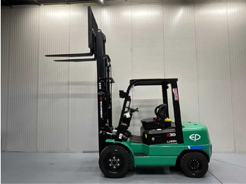 Carretilla elevadora EP - EFXZ-301-H - 4.8M TRIPLEX, LI-ION, FREE-LIFT, SIDE-SHIFT - FORKLIFT: foto 5 Carretilla elevadora EP - EFXZ-301-H - 4.8M TRIPLEX, LI-ION, FREE-LIFT, SIDE-SHIFT - FORKLIFT: foto 5