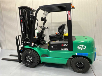 Carretilla elevadora EP - EFXZ-301-H - 4.8M TRIPLEX, LI-ION, FREE-LIFT, SIDE-SHIFT - FORKLIFT: foto 3 Carretilla elevadora EP - EFXZ-301-H - 4.8M TRIPLEX, LI-ION, FREE-LIFT, SIDE-SHIFT - FORKLIFT: foto 3