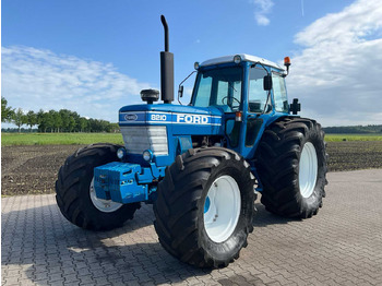 Tractor FORD