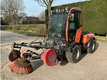 Tractor HOLDER