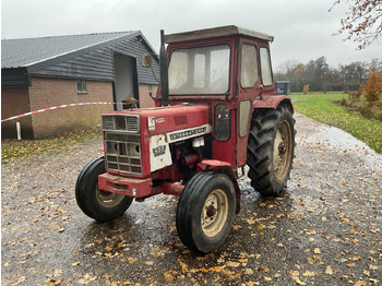 Tractor INTERNATIONAL
