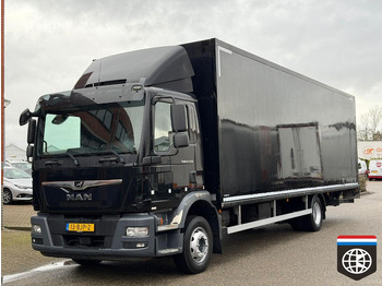 Camión caja cerrada MAN TGM