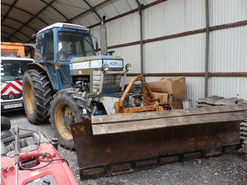 Tractor FORD