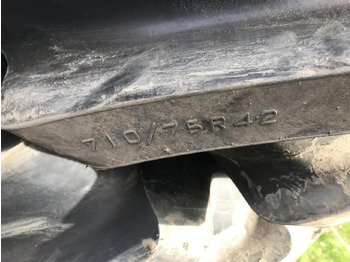 Leasing de Bridgestone 710/75R42 Bridgestone 710/75R42: foto 2