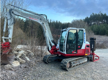 Miniexcavadora TAKEUCHI