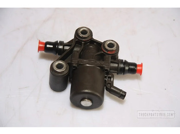 Silenciador/ Sistema de escape MERCEDES-BENZ