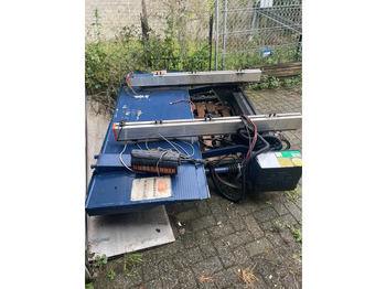 Leasing de Kässbohrer 1500 KG Laadklep. Gebruikt Kässbohrer 1500 KG Laadklep. Gebruikt: foto 1