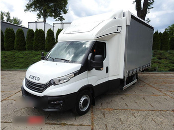 Furgoneta con lona IVECO Daily 35s18