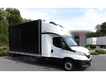 Furgoneta con lona IVECO Daily 35s18
