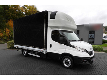 Furgoneta con lona IVECO Daily 35s18