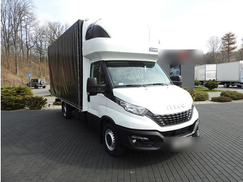 Furgoneta con lona IVECO Daily 35s18