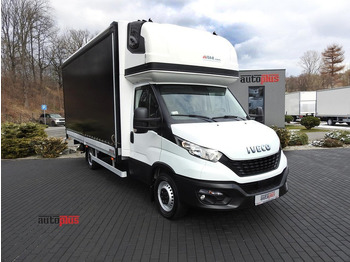 Furgoneta con lona IVECO Daily 35s18