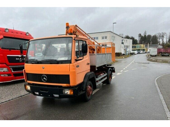 Camión MERCEDES-BENZ