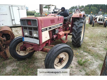 Tractor INTERNATIONAL