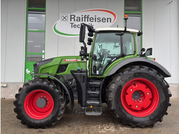 Tractor FENDT 724 Vario