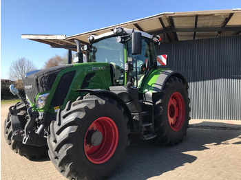 Tractor FENDT 828 Vario