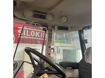 Tractor John Deere 5055 E: foto 4