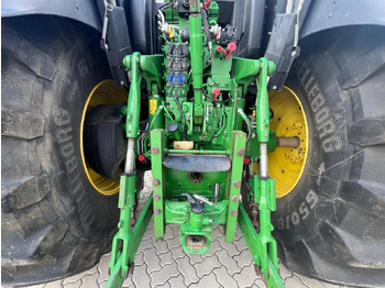 Tractor John Deere 6215 R: foto 3