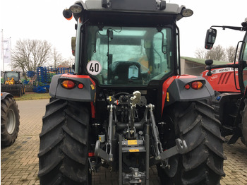 Tractor Massey Ferguson 5711 M Dyna-4 4WD Essent: foto 5
