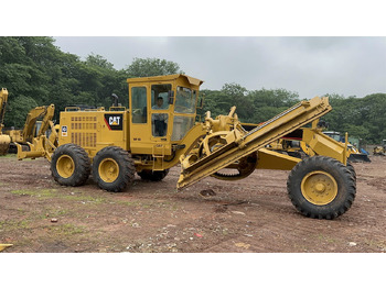 Grader CATERPILLAR 140K