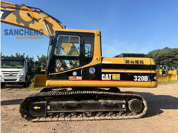 Excavadora de cadenas CATERPILLAR 320BL: foto 4