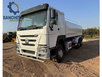 Camión cisterna SINOTRUK HOWO