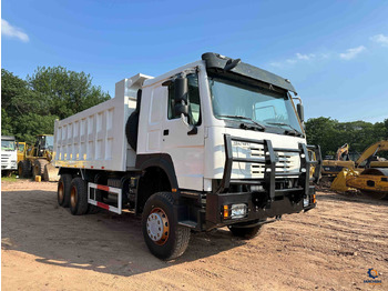 Camión volquete SINOTRUK HOWO