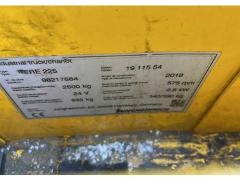 Transpaleta Jungheinrich ERE225: foto 4