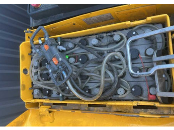 Transpaleta Jungheinrich ERE225: foto 5