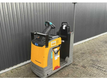 Remolcadora JUNGHEINRICH