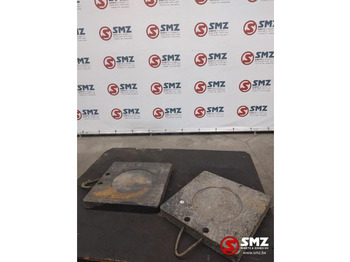 Leasing de Diversen Occ set van 2 stempelplaten 50cmx50cmx6cm Diversen Occ set van 2 stempelplaten 50cmx50cmx6cm: foto 1