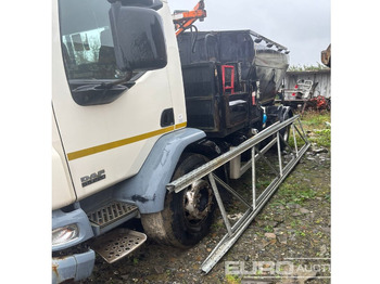 Camión caja abierta 2011 DAF LF55-220: foto 2