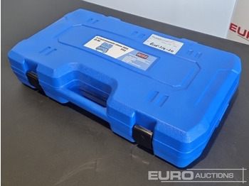 Equipo de taller Unused 2025 Boss 3/4" 30pc Heavy Duty Pneumatic Socket Set, 4" Connecting Rod, 8" Connecting Rod, Ratchet Wrench,  20" Sliding Rod, 18" Bending Rod Universal Coupling, Adapter1-3/4": foto 3