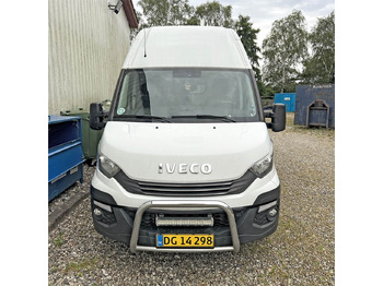 Leasing de Iveco 35s18 Iveco 35s18: foto 2