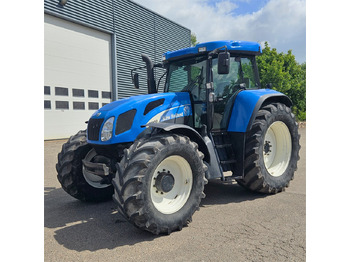 Tractor NEW HOLLAND T7000
