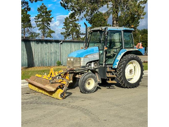 Tractor New Holland TS90: foto 4