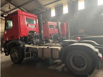 Cabeza tractora Mercedes AROCS 2046: foto 2