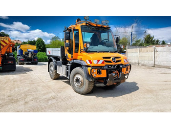 Vehículo municipal UNIMOG